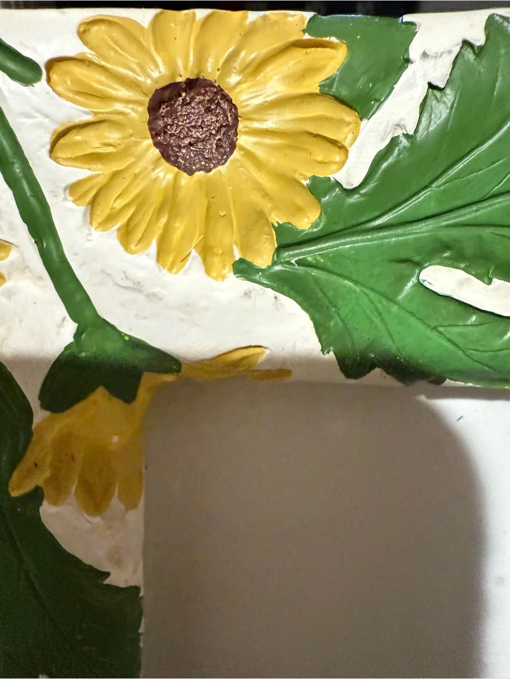 Carr Frames Sunflowers Floral Photo Hand Painted Resin Frame 9”x7” (photo 4”x6”